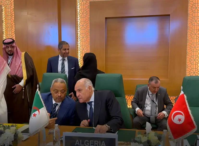 Mr. Attaf participates in the extraordinary session of the Council of Foreign Ministers of the Organization of Islamic Cooperation